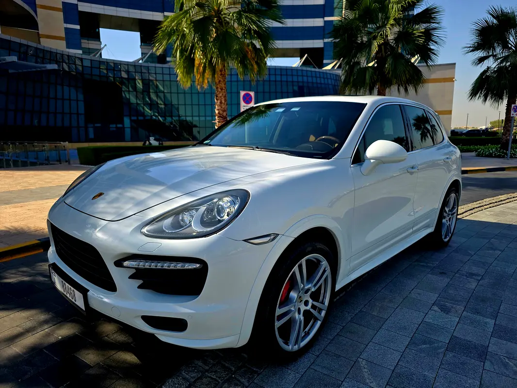 Porsche Cayenne Turbo 2013 للبيع فى دبى