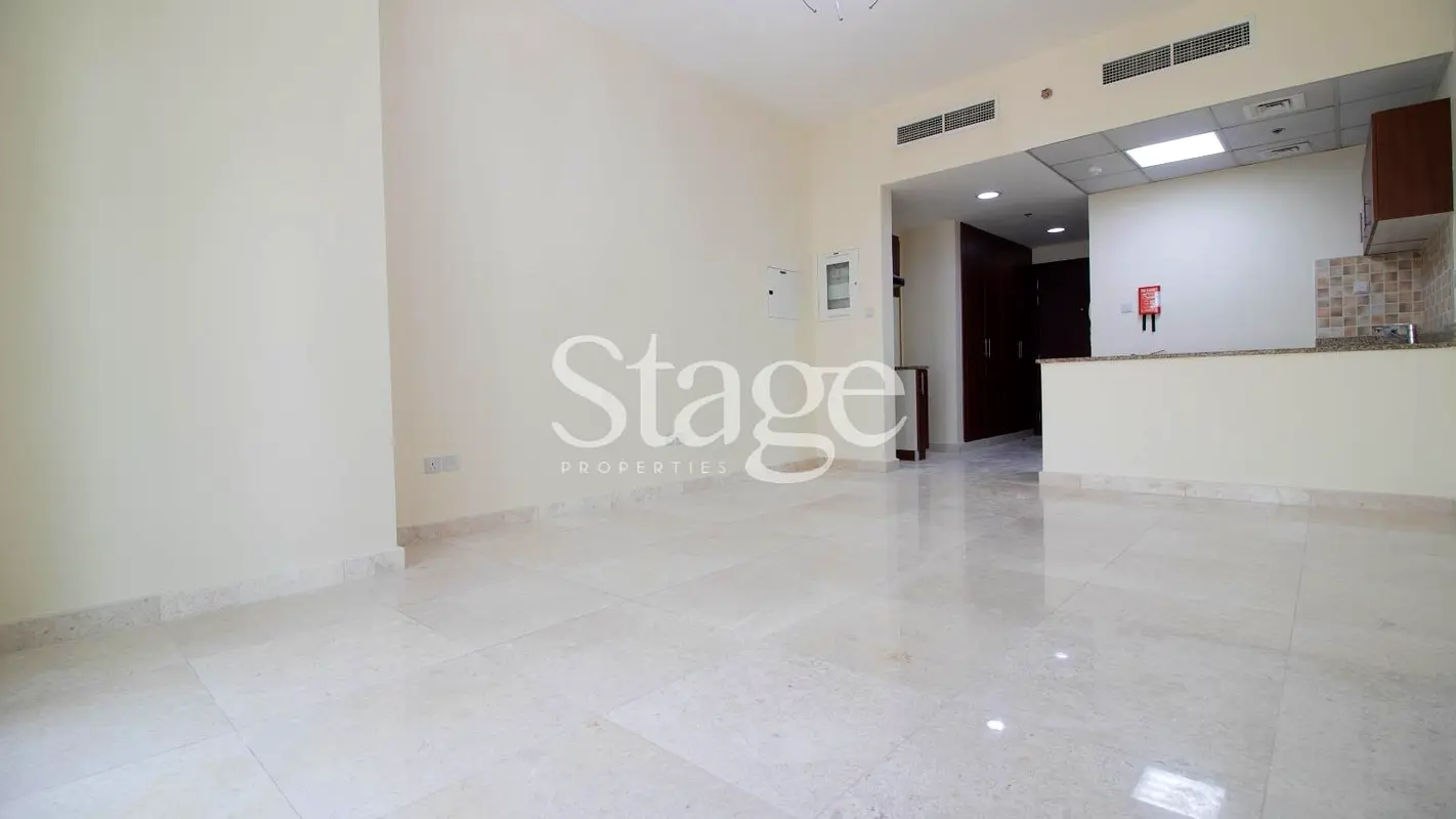 RENTED STUDIO | PRIME LOCATION | REASONABLE PRICE فى دبى