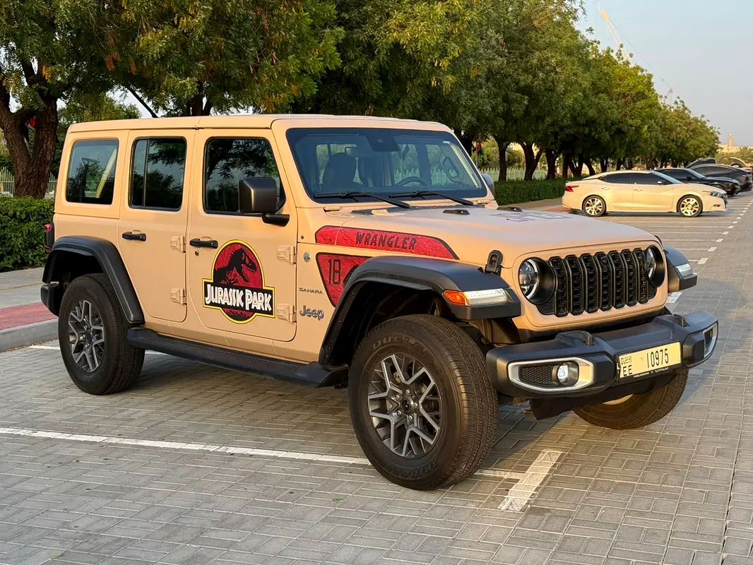 Jeep Wrangler Unlimited Sahara 2024 للبيع فى دبى