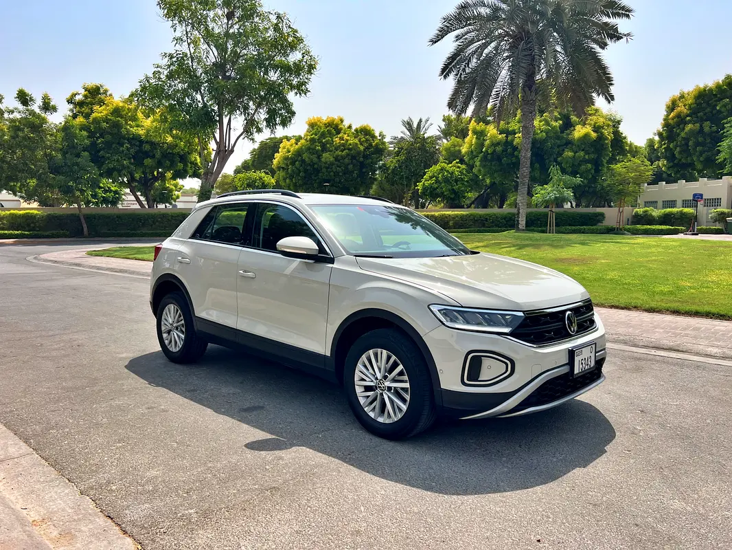 Volkswagen T-Roc Life 2023 للبيع فى دبى