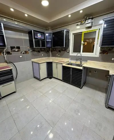 شقة للايجار فى التجمع الاول اللوتس الشمالى با تكيفات و مطبخ