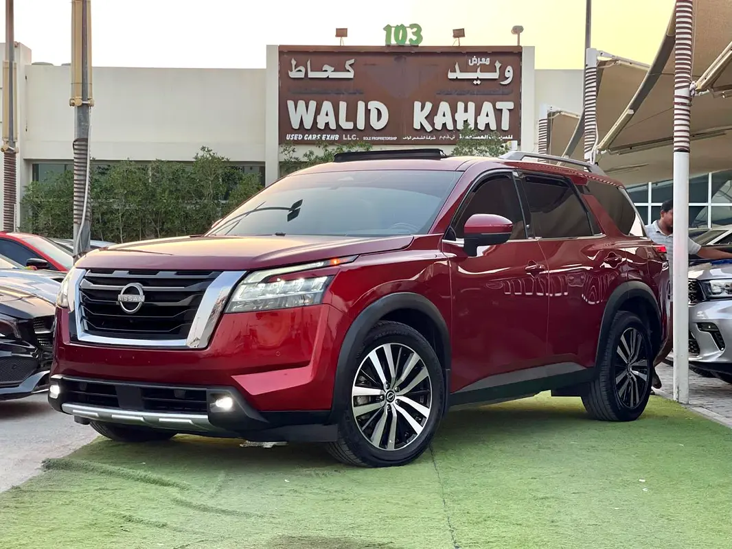 Nissan Pathfinder SL 2022 للبيع فى الشارقه