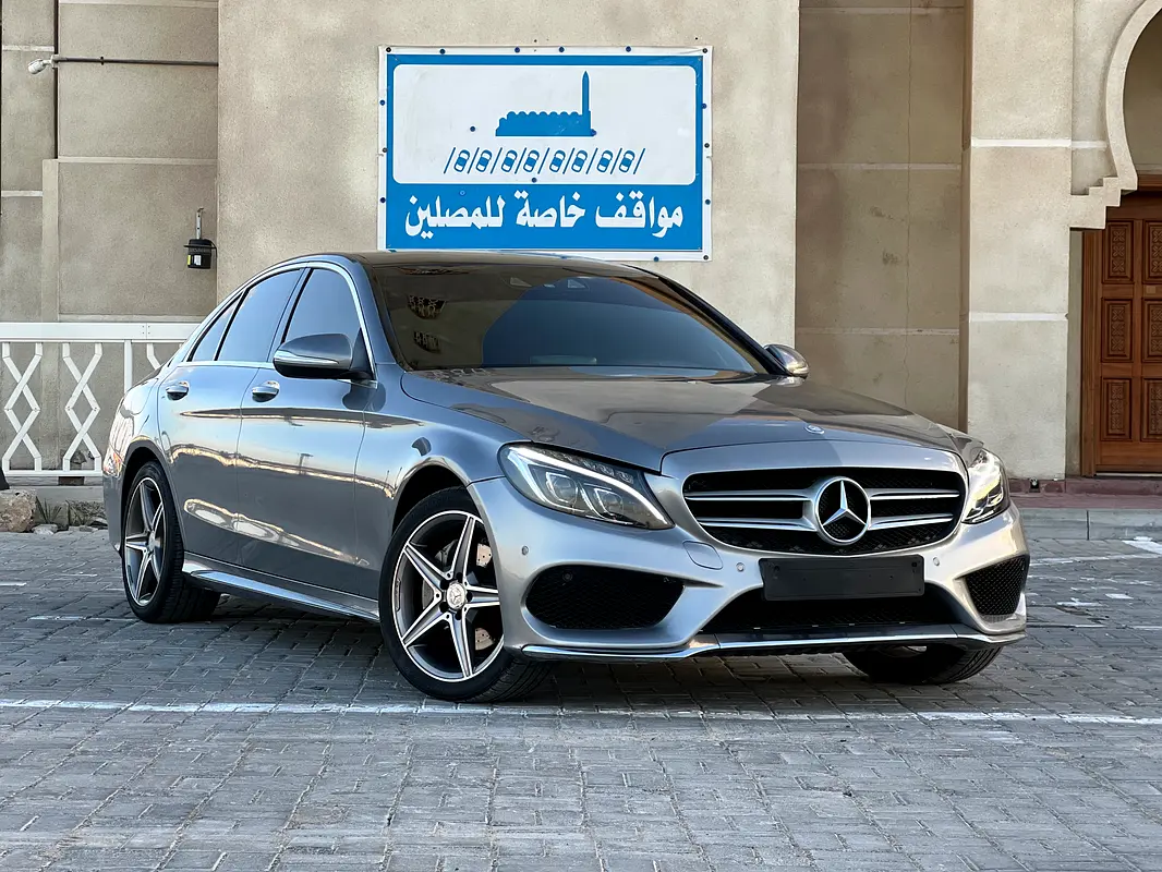 Mercedes-Benz C-Class C200 2015 للبيع فى عجمان