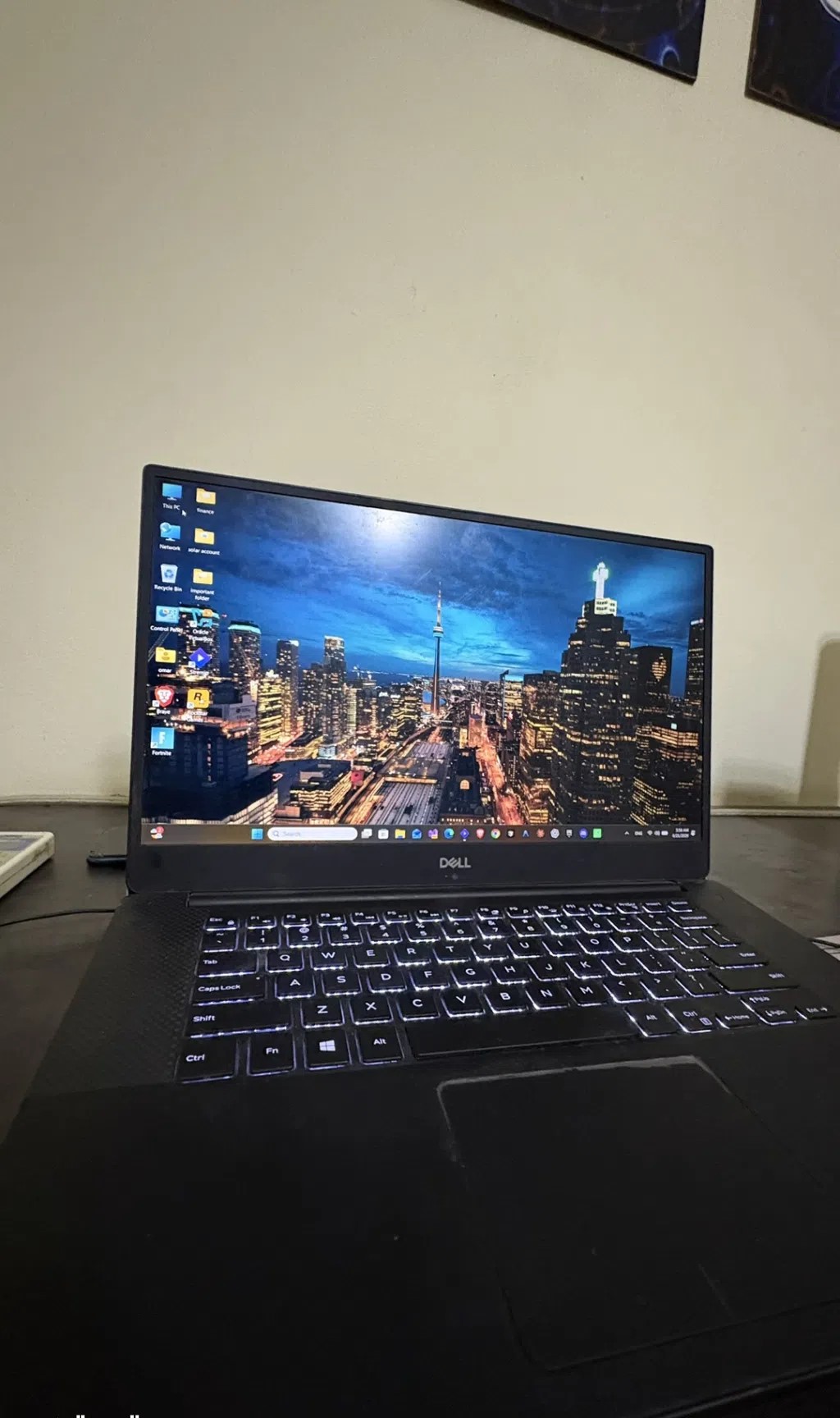 Dell precision 5530 للبيع في الشرقية