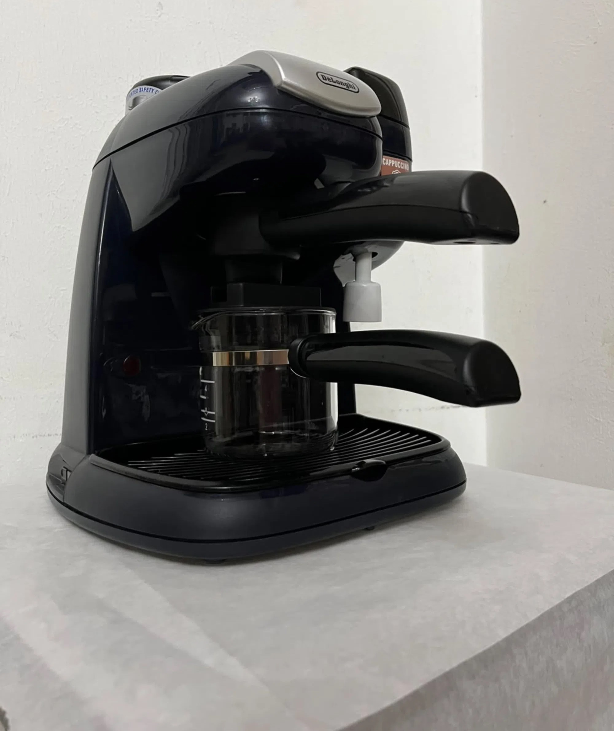 Delonghi Coffe للبيع في القاهرةe Maker.