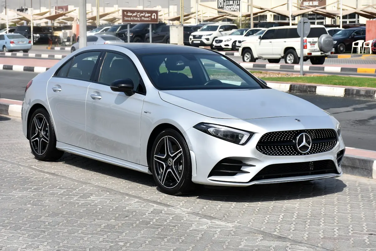 Mercedes-Benz A-Class A 220 4MATIC 2021 للبيع فى الشارقه