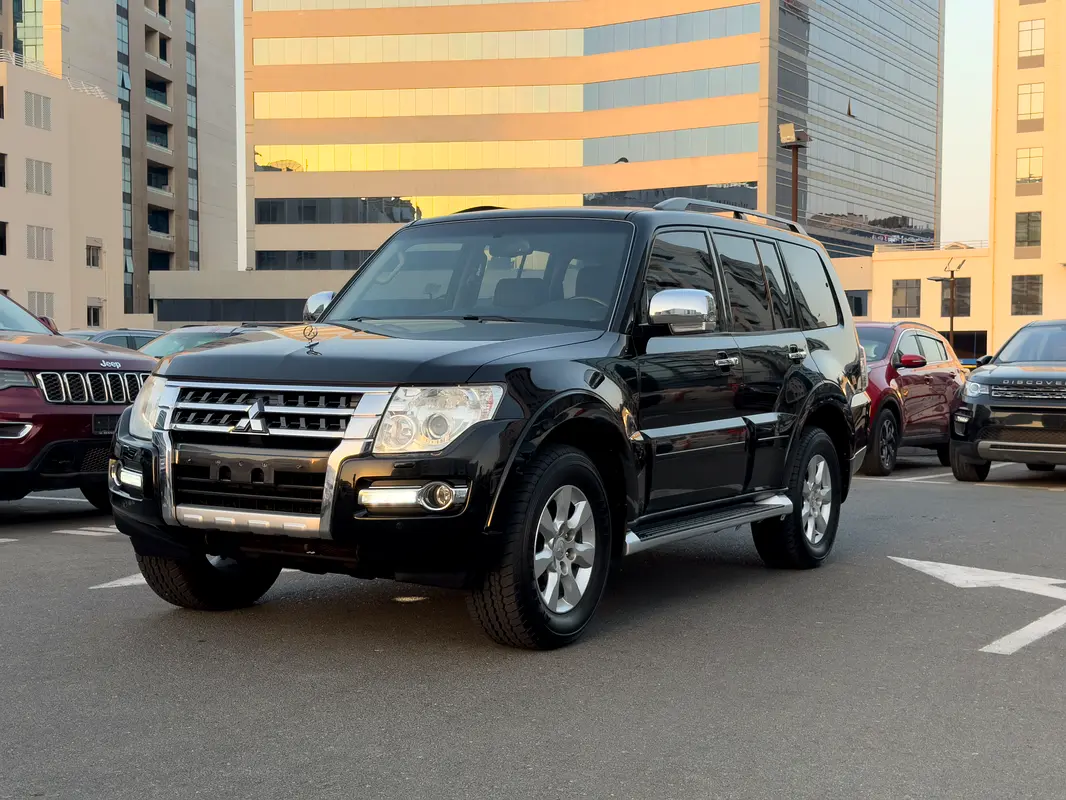 Mitsubishi Pajero GLS Top Line 2015 للبيع فى دبى