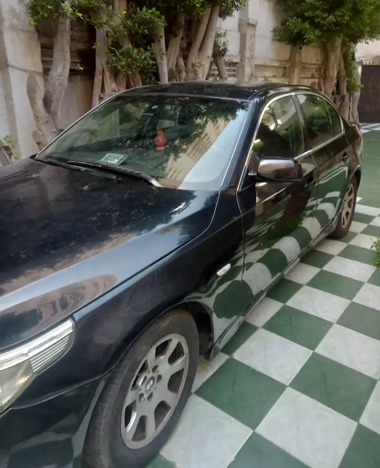 BMW E60 520 2005 للبيع  في لوران