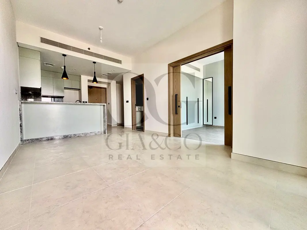 Golf Course View | Top Floor | Motivated Seller للبيع فى دبى