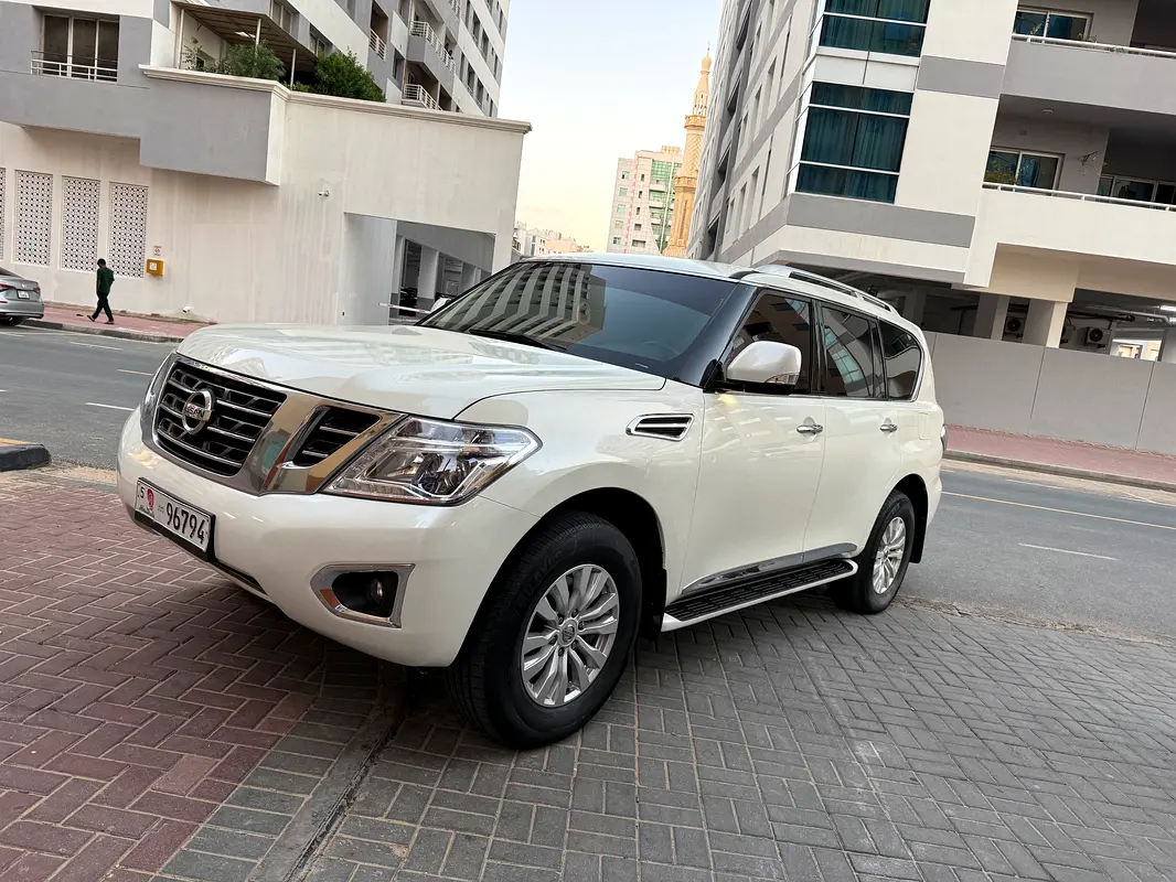 Nissan Patrol SE Platinum 2017 للبيع فى دبى
