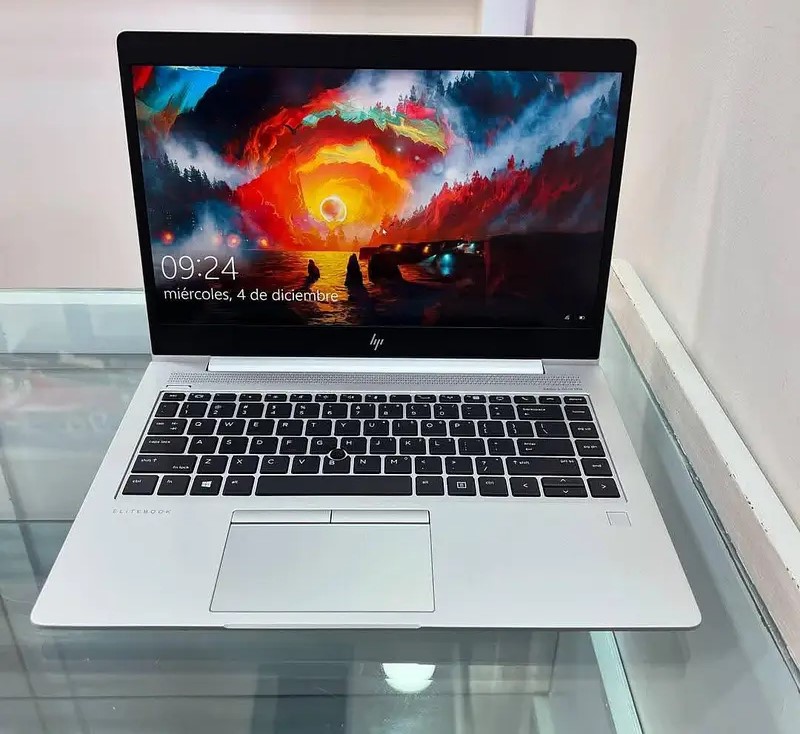 لاب hp ستايل ماك جيل 10 بكارت 2G للبيع في الجيزة