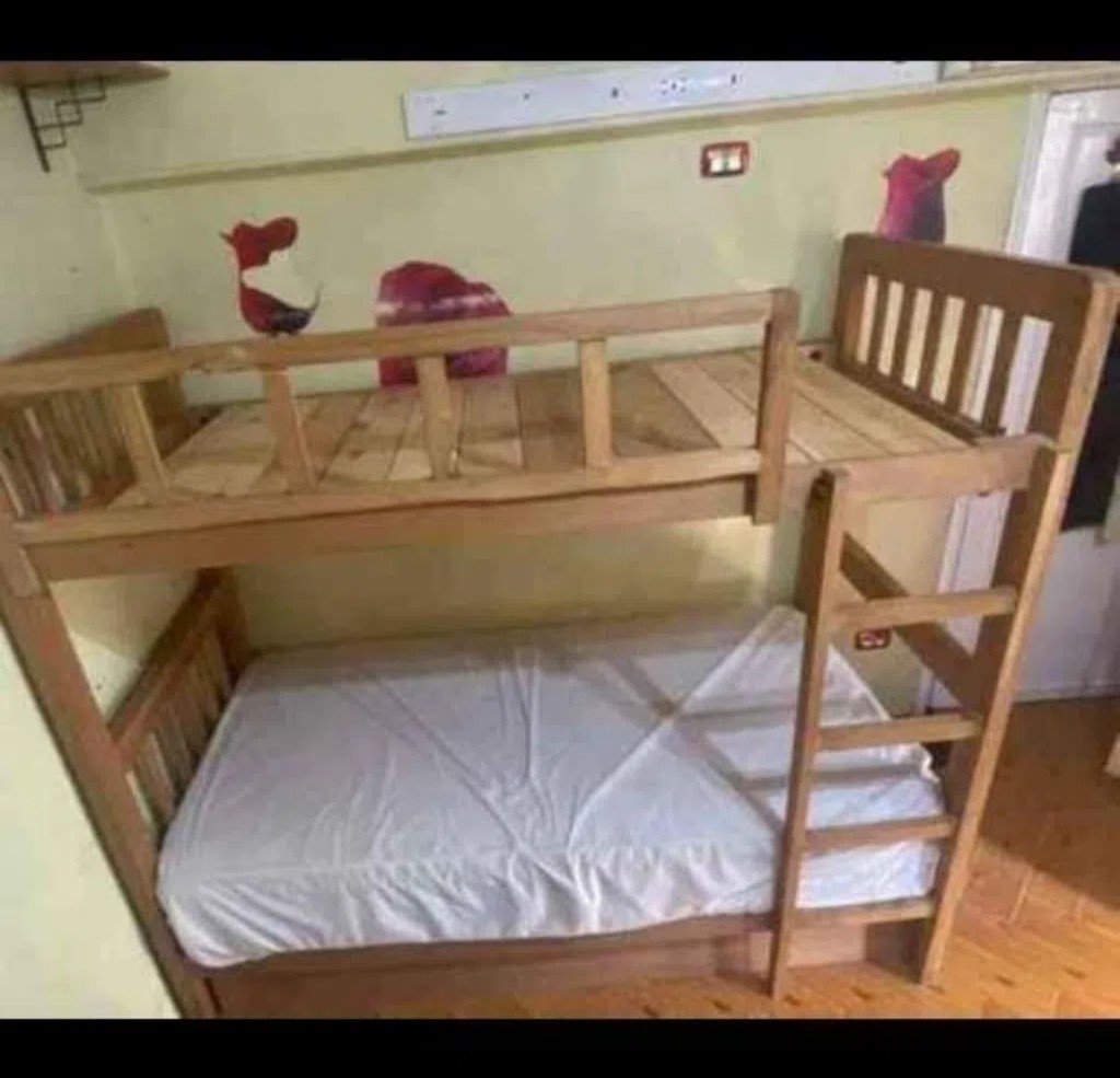 سرير خشب بملل والسلم والحاجز دورين فورى ⁦⁦Furniture⁩⁩ ⁦⁦oh⁩⁩ للبيع في القاهرة