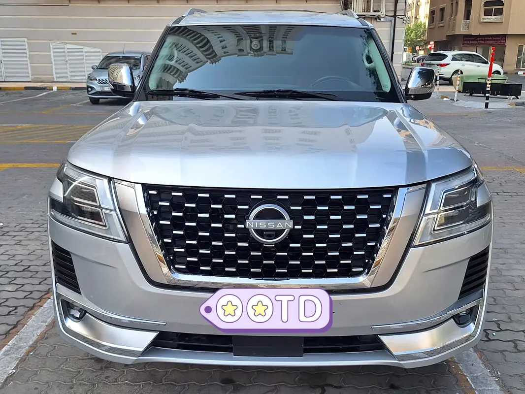 Nissan Patrol LE 2017 للبيع فى دبى