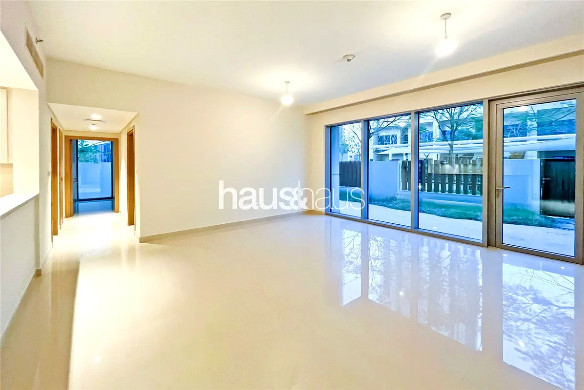 Vacant Soon | Private Garden | Best Priced للبيع فى دبى
