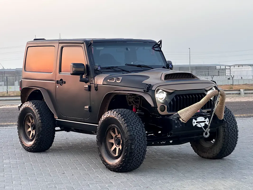 Jeep Wrangler Sahara 2014 للبيع فى دبى