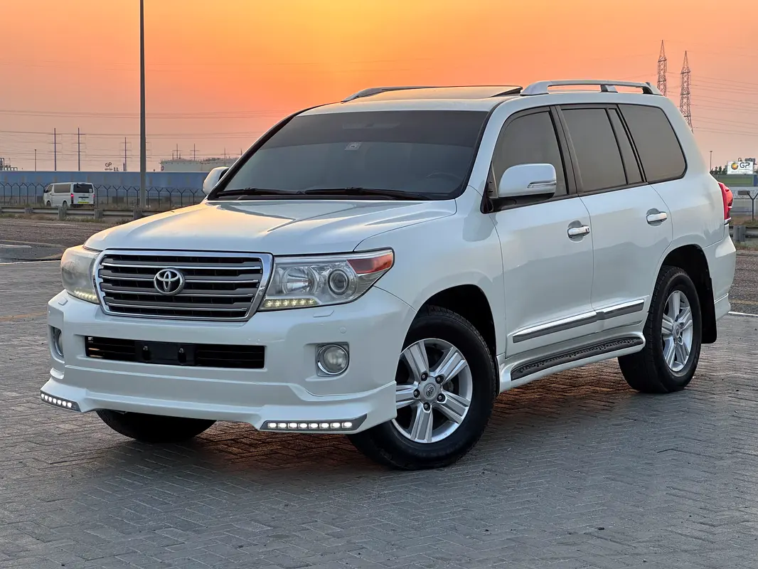 Toyota Land Cruiser GXR 2014 للبيع فى دبى
