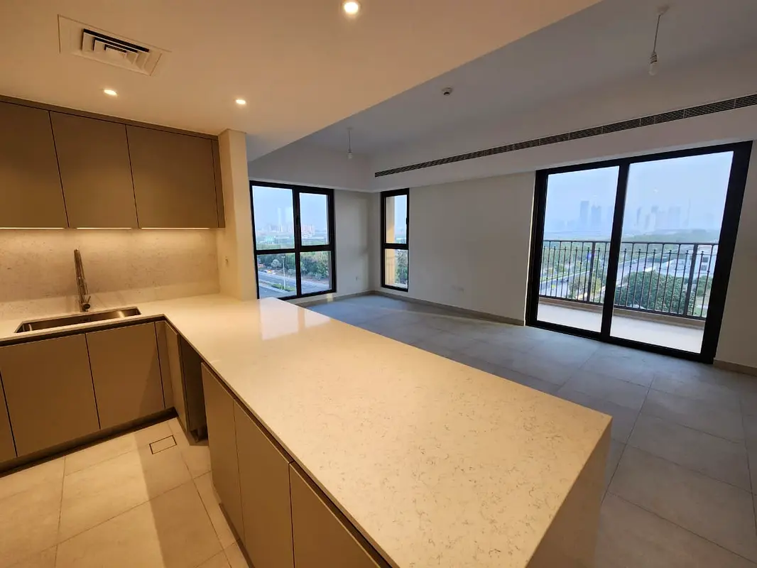 Unblocked Views | Maid’s | Bright & Spacious للبيع فى دبى