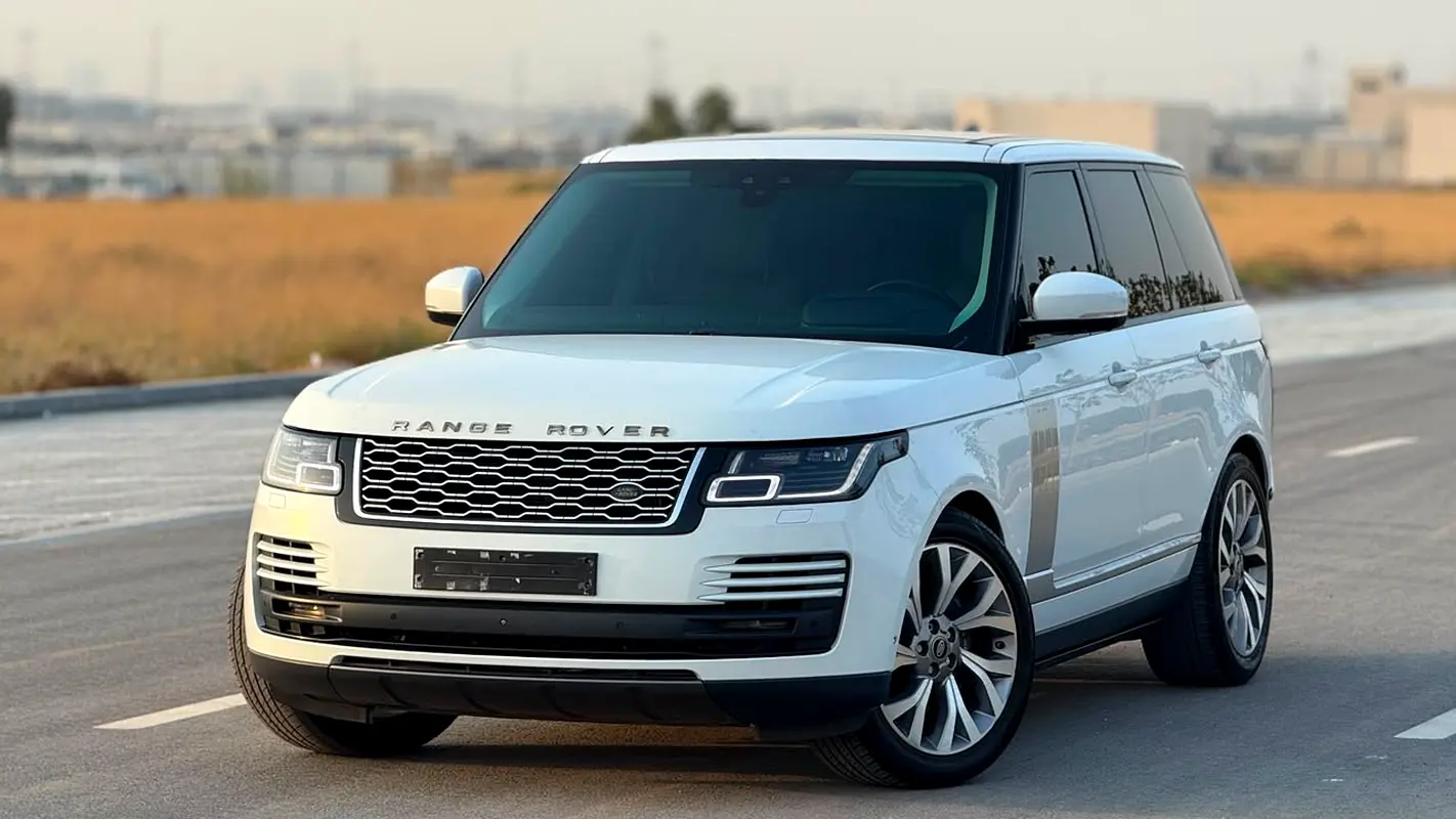 Land Rover Range Rover SE 2018 للبيع فى الشارقه