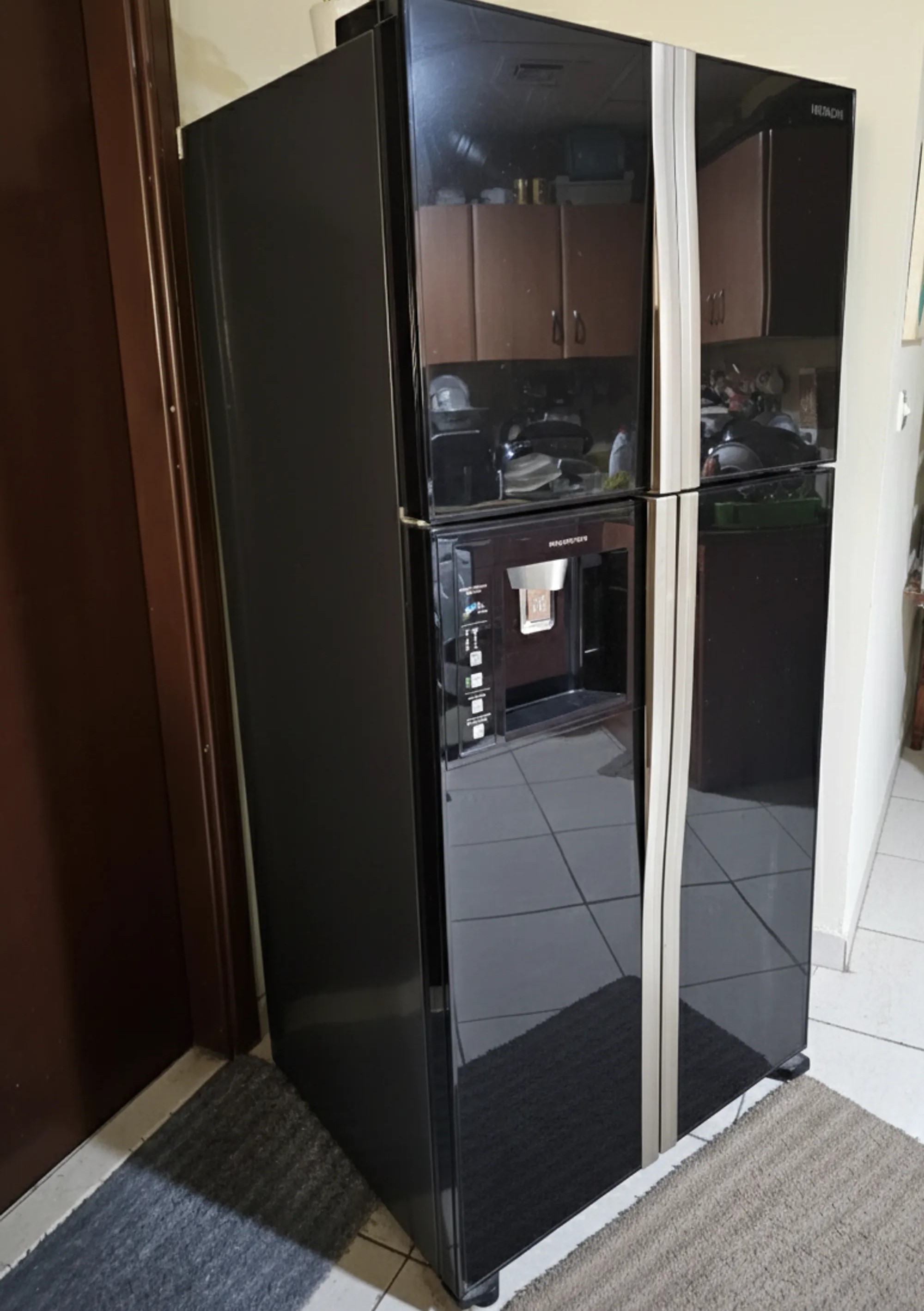 Modern Black Refrigerator للبيع الشارقة