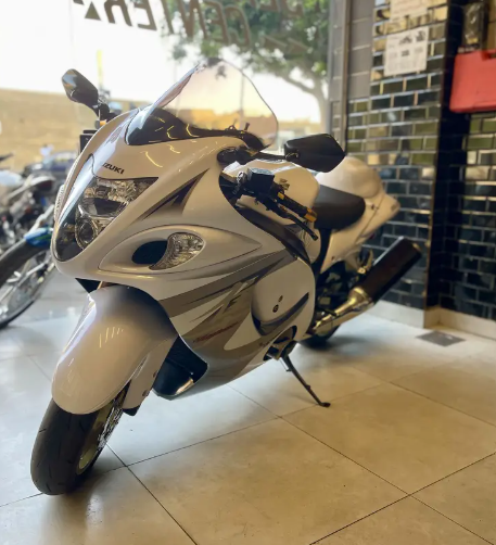 Suzuki hayabusa 1300 abs في مصر الجديدة