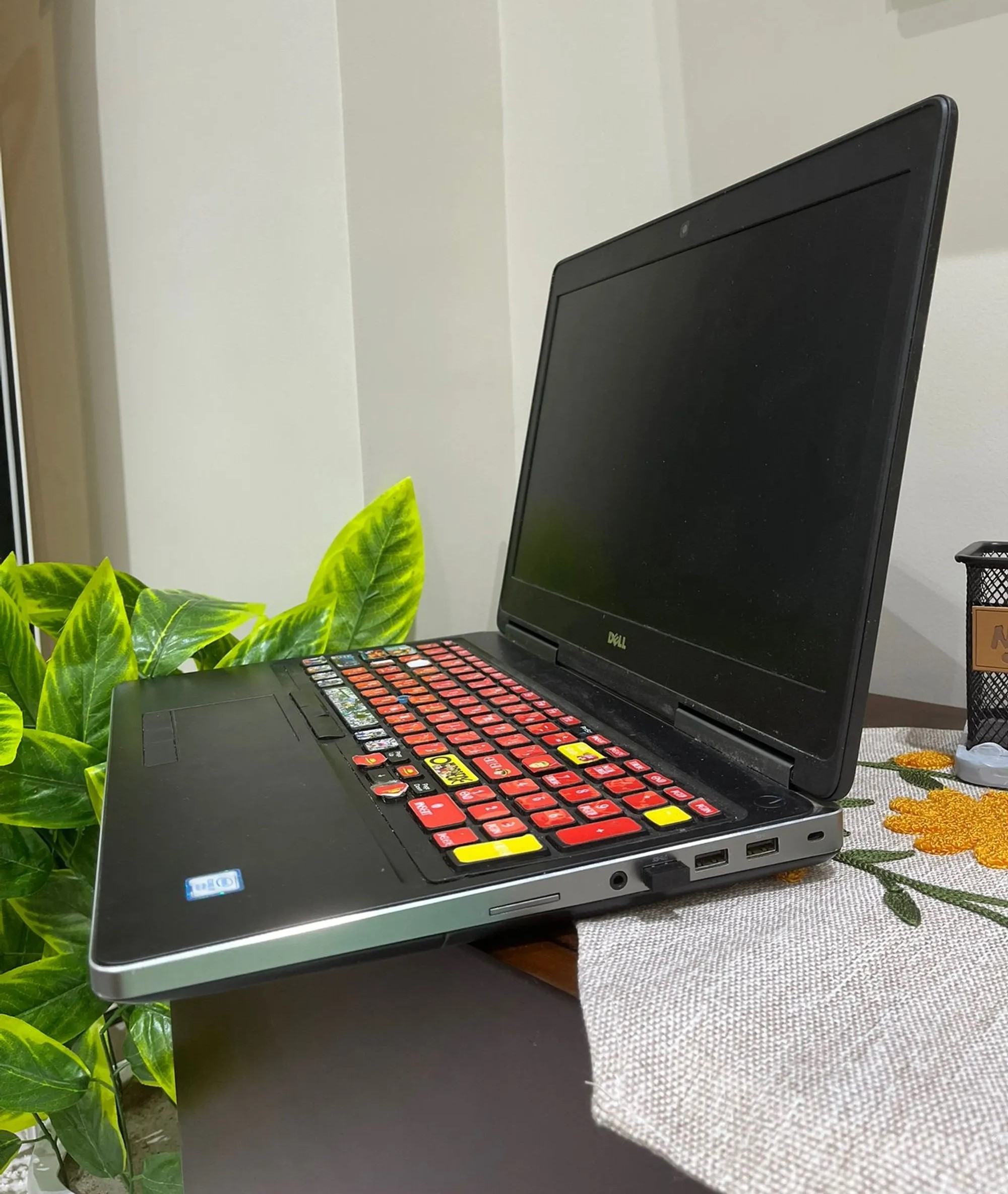 لابتوب للبيع  ديل الإسكندرية