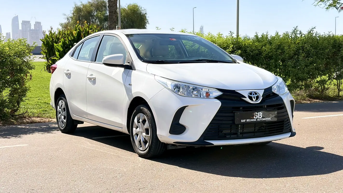 Toyota Yaris S 2022 للبيع فى دبى