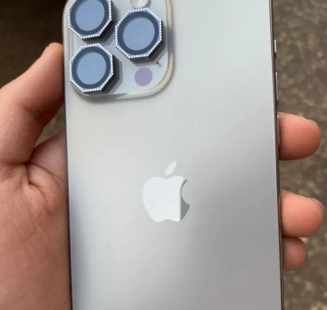 Apple - iPhone 15 Pro Max في عين شمس