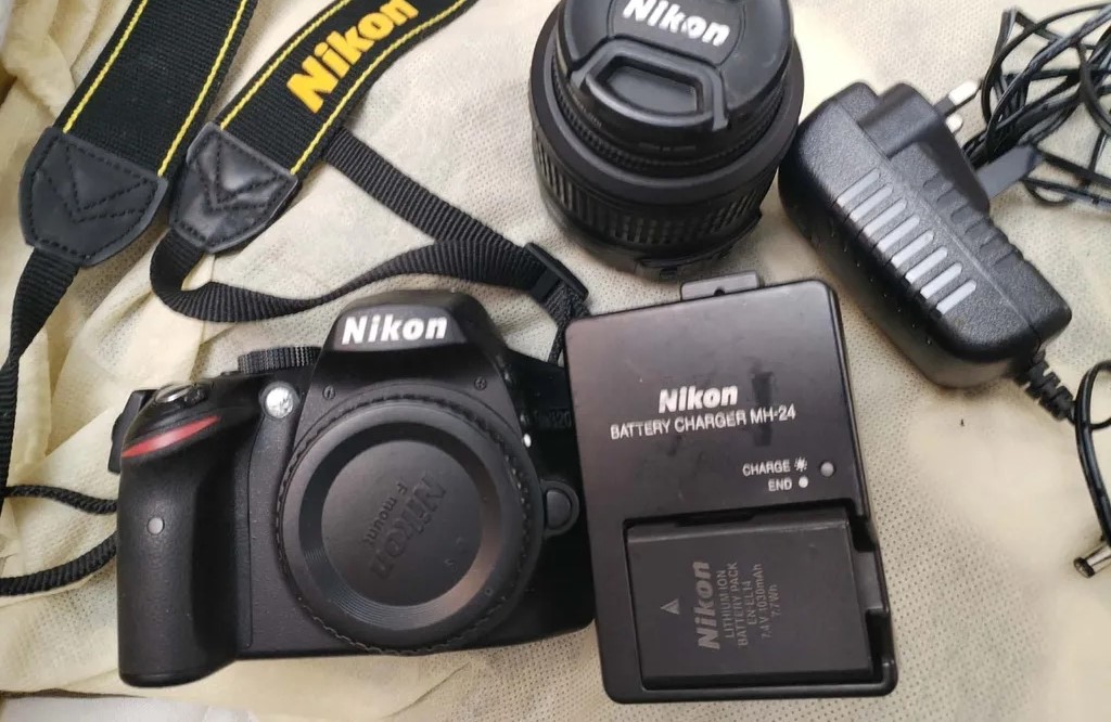 Nikon D3200 للبيع القاهرة
