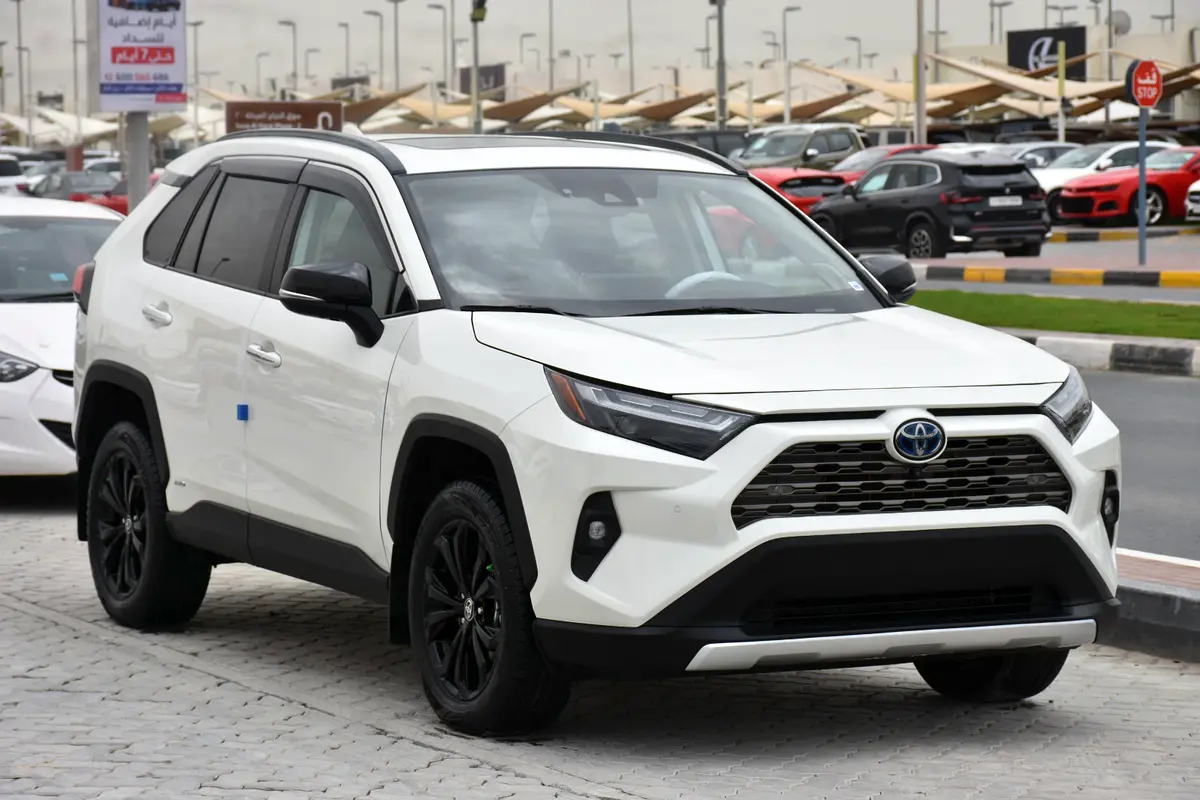 Toyota Rav 4 Limited 2024 للبيع فى الشارقه