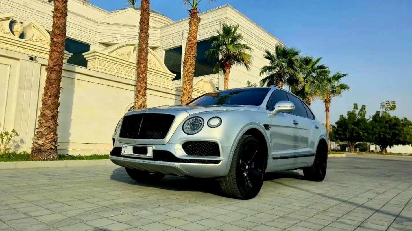Bentley Bentayga W12 First Edition AWD 2018 للبيع فى دبى